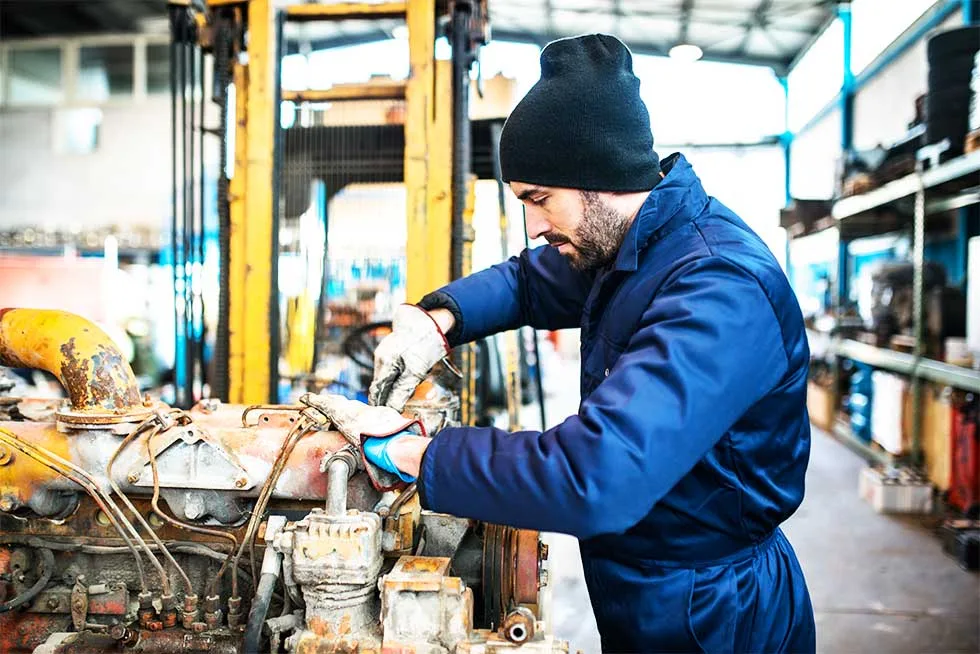 reparation-et-maintenance-mecanicien-moteur-mded reparation-et-maintenance-mecanicien-moteur-mded