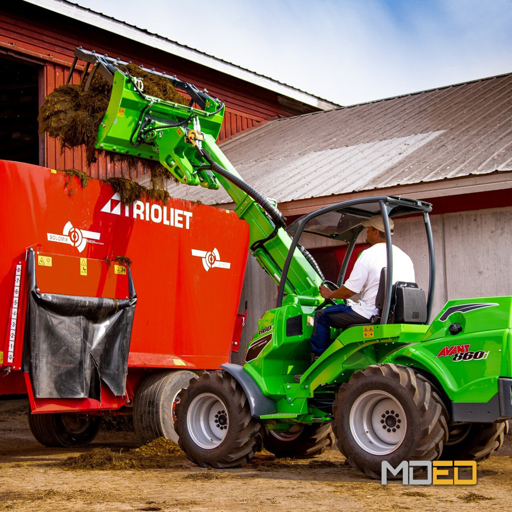 Avant 860i chargeur articulé télescopique 56 HP pour manutention agricole à la ferme