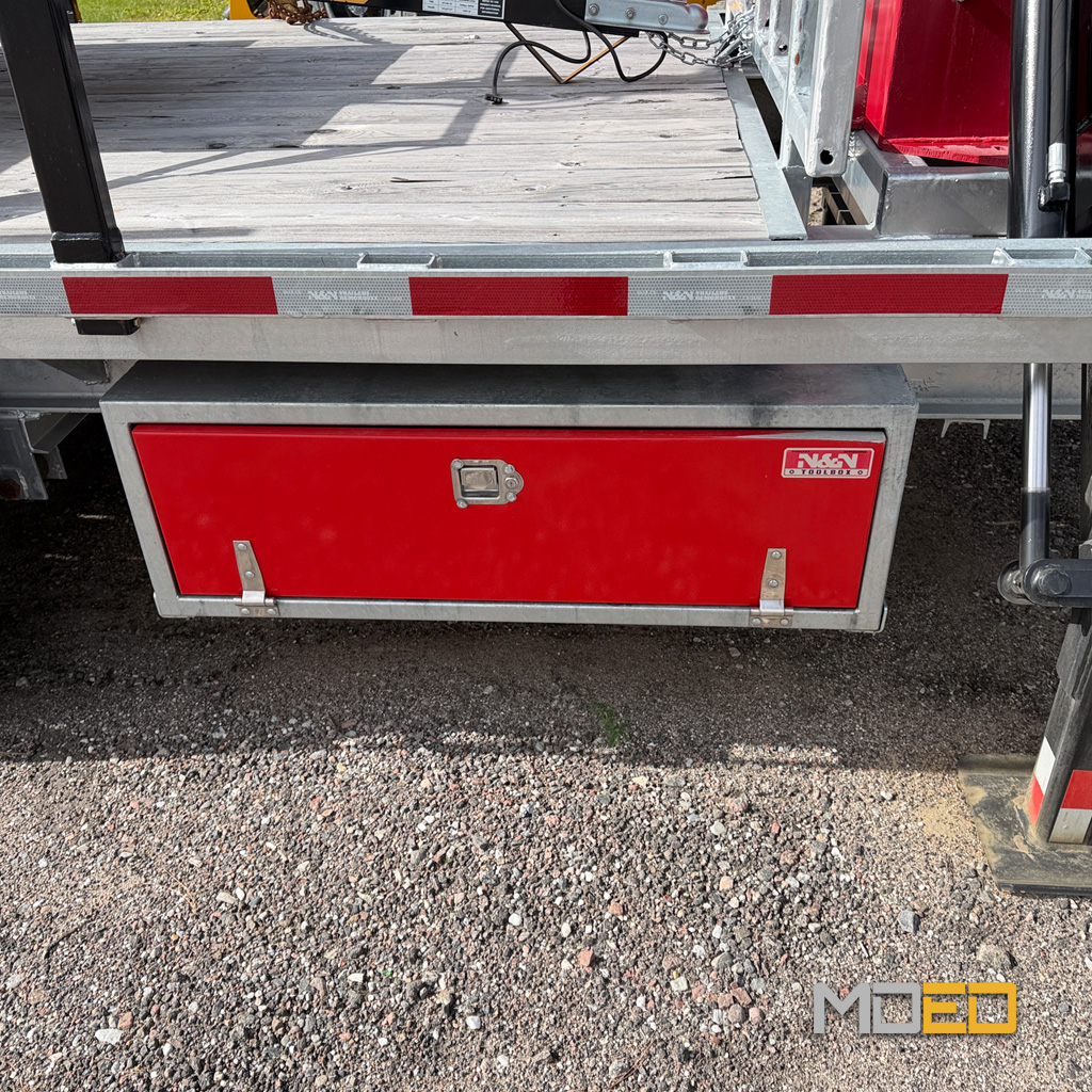 Coffre de rangement intégré à la remorque autochargeuse Jolex DL1650
